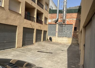 garage-montgri-blau_08
